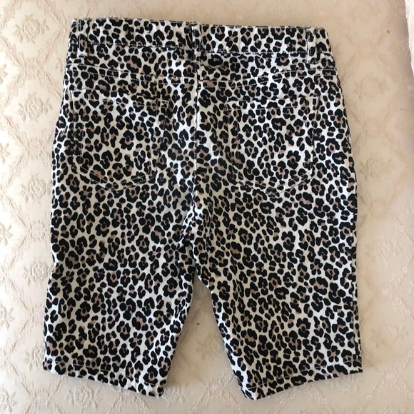 Children's Place Cheetah Shorts - Picture 3 of 4